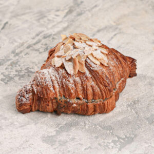 Круассан мак-вишня мини